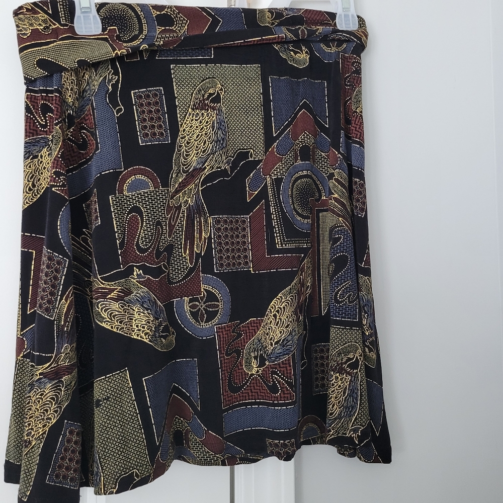 Black/gold Skirt With Birds Size Lg With Elastic Waist